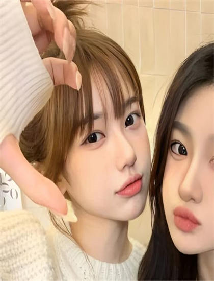 探秘《与20岁女学生有染》的情感表达与人性探索